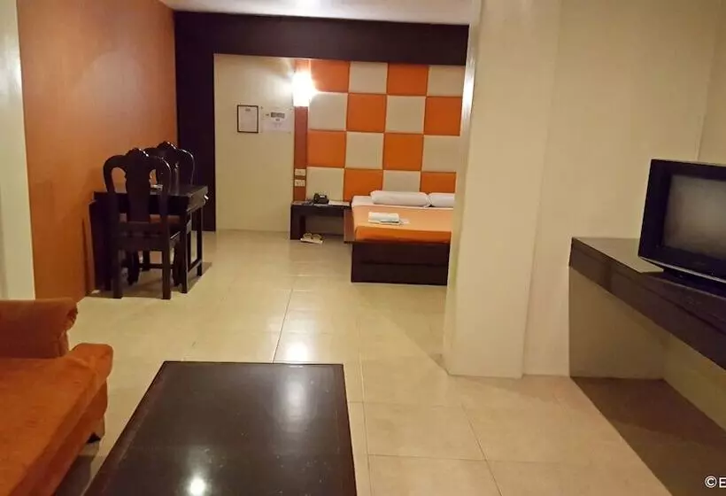 Отель Hollywood Drivein