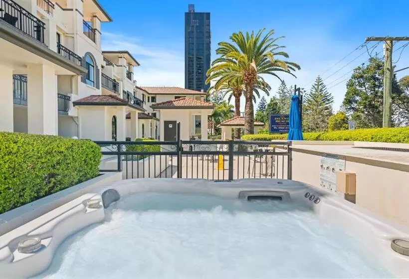 בית מלון כפרי Island Beach Resort