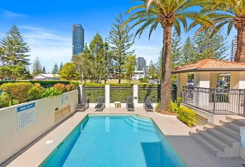 בית מלון כפרי Island Beach Resort