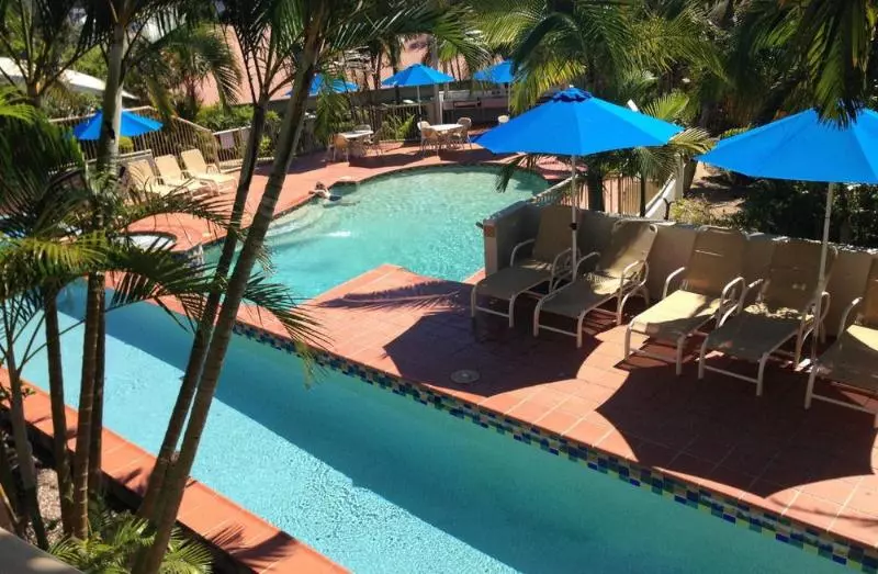 酒店 Lennox Beach Resort