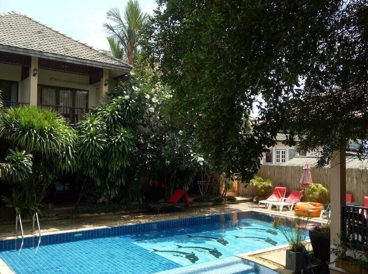 בית מלון כפרי Meewaya