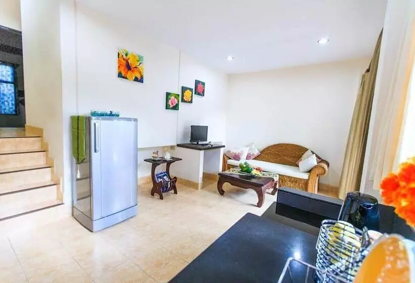 בית מלון כפרי Meewaya