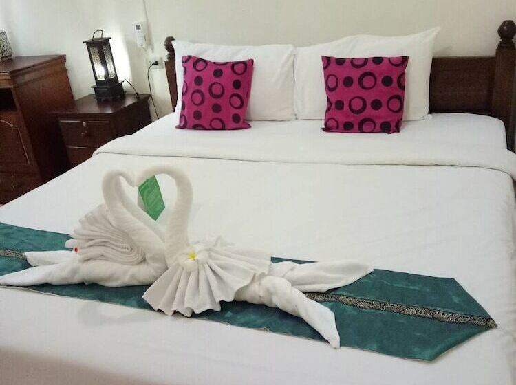 בית מלון כפרי Meewaya