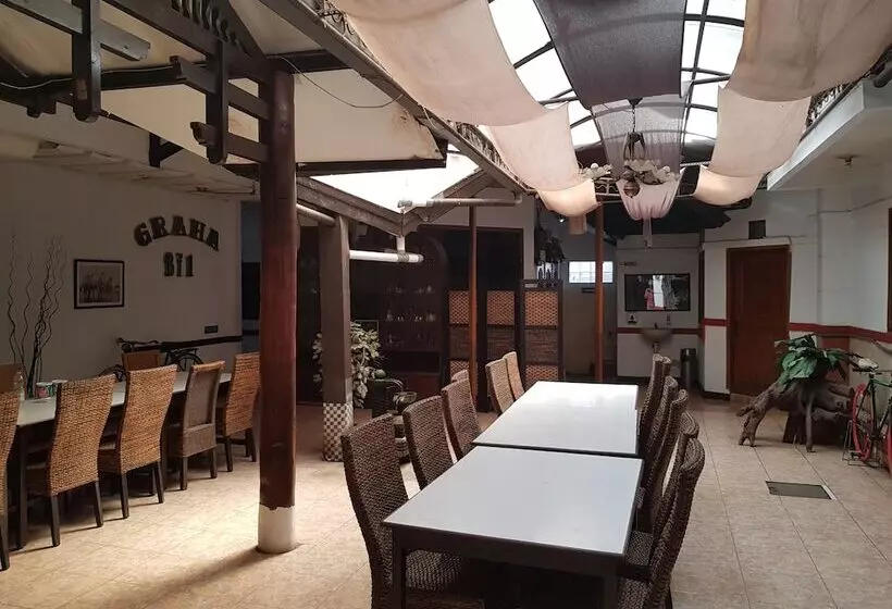 Отель Bali Indah