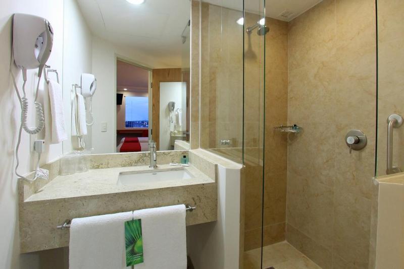 فندق One Villahermosa Centro