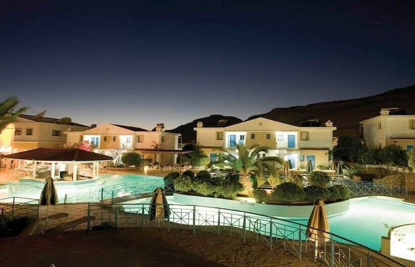 فندق Pefki Islands