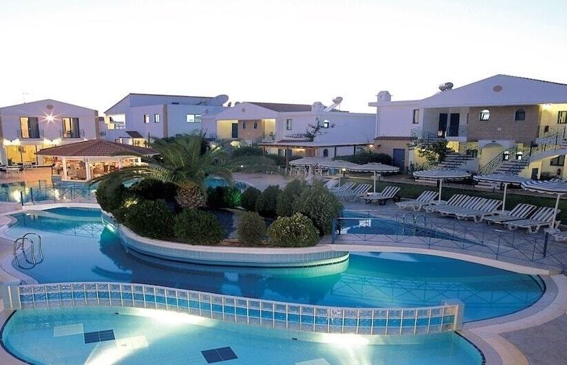 فندق Pefki Islands