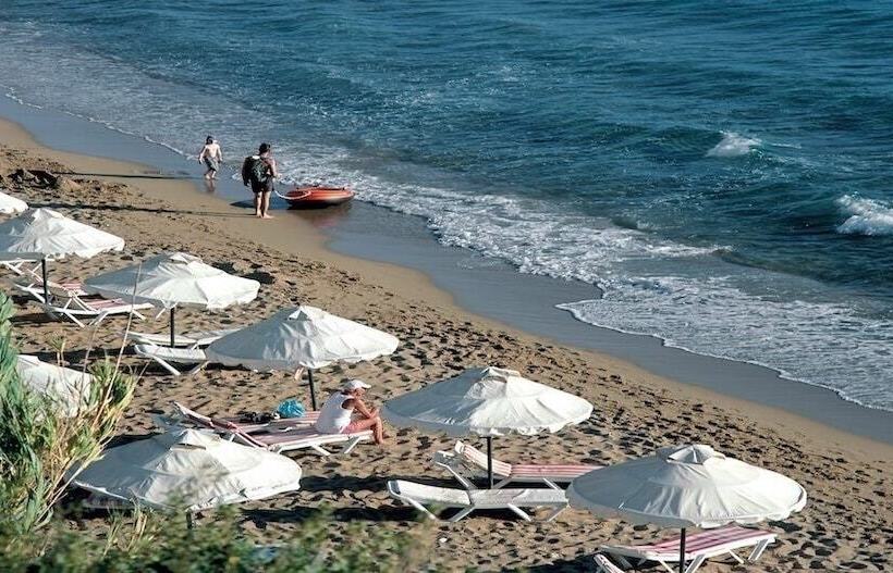 فندق Pefki Islands