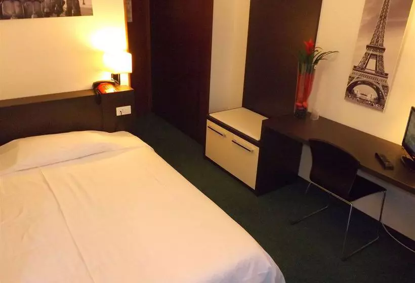 Отель Roncobilaccio