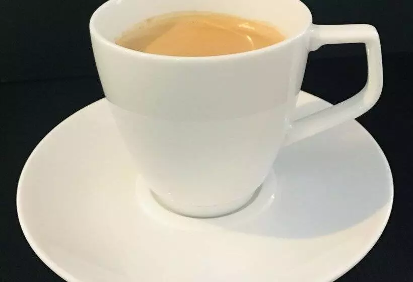 هتل Surin Bay Inn