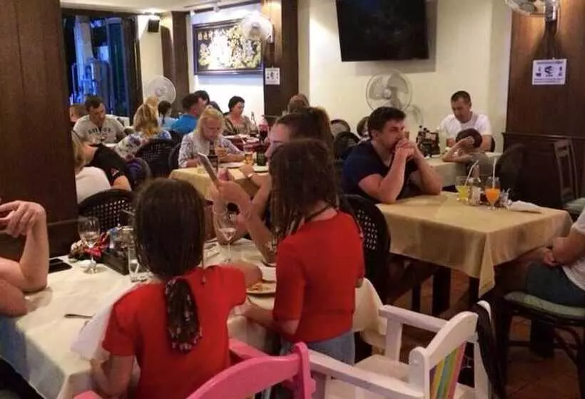 هتل Surin Bay Inn