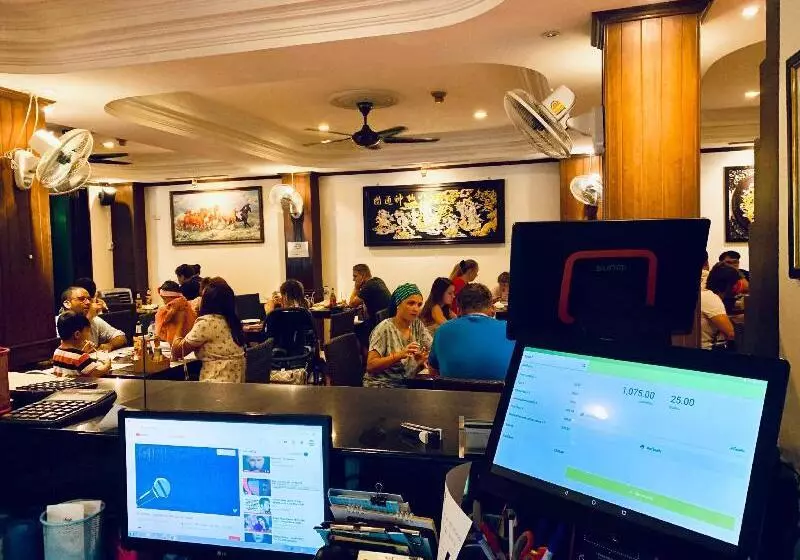 هتل Surin Bay Inn