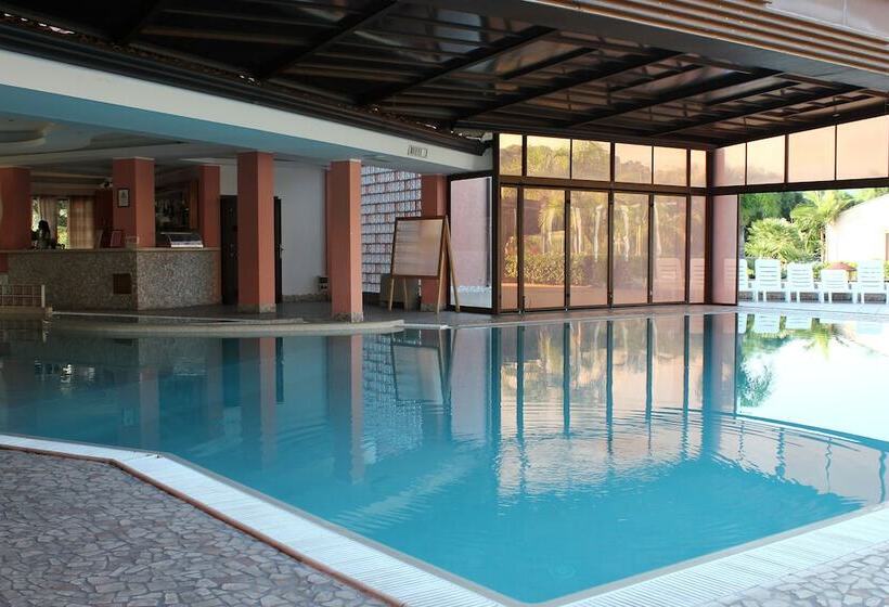 فندق Tindari Resort & Marina Beach