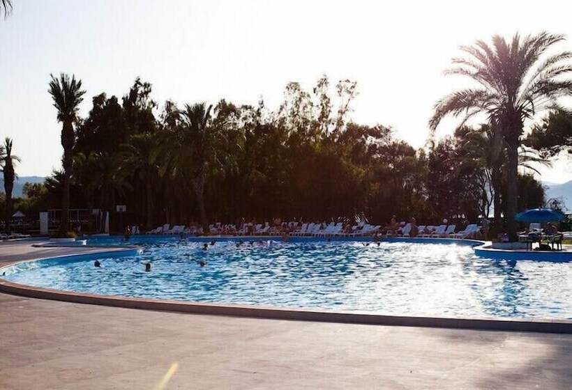 فندق Tindari Resort & Marina Beach
