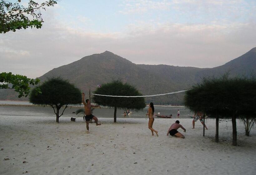 Malibu Beach Bungalows