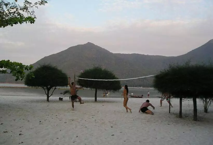 Malibu Beach Bungalows