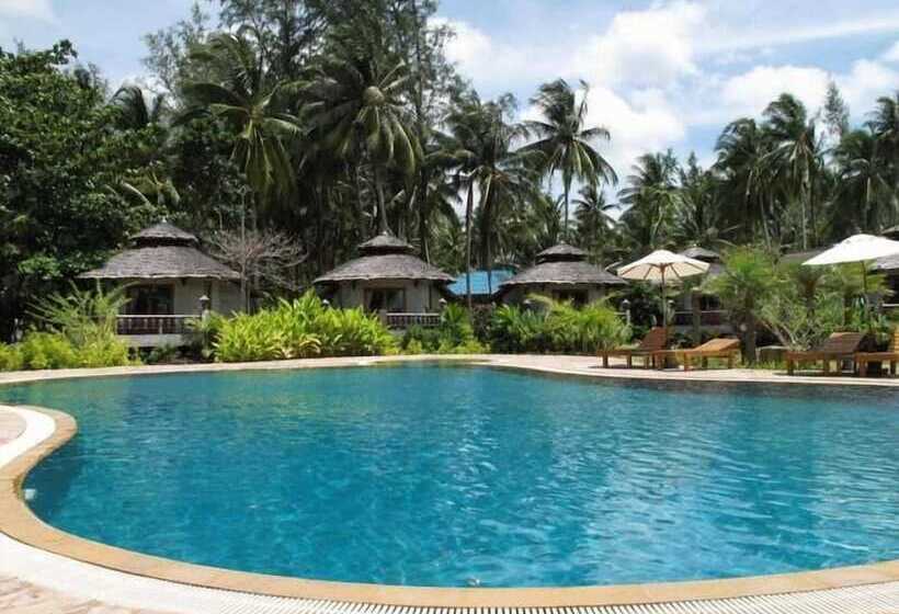 Malibu Beach Bungalows