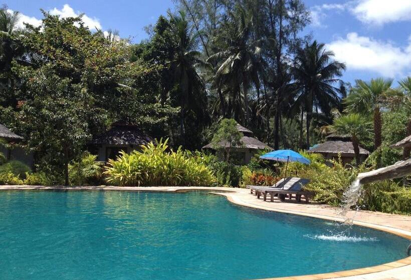 Malibu Beach Bungalows