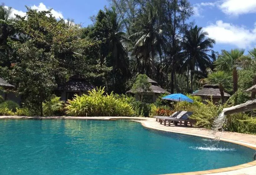 Malibu Beach Bungalows