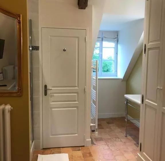 Aamiaismajoitus (B&B) Chateau Vary