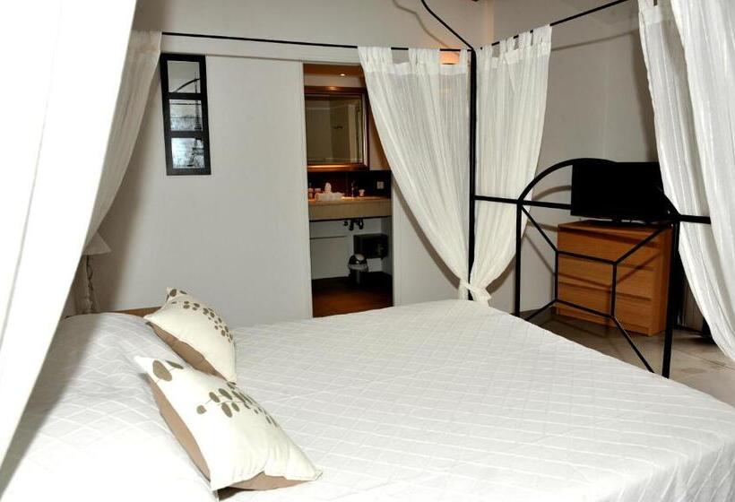 تختخواب و صبحانه Villa Made