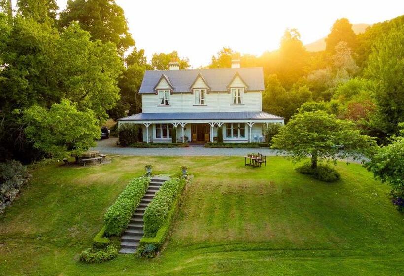 Bed and Breakfast Waikonini Homestead