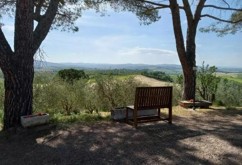 هتل Agriturismo Collesassi