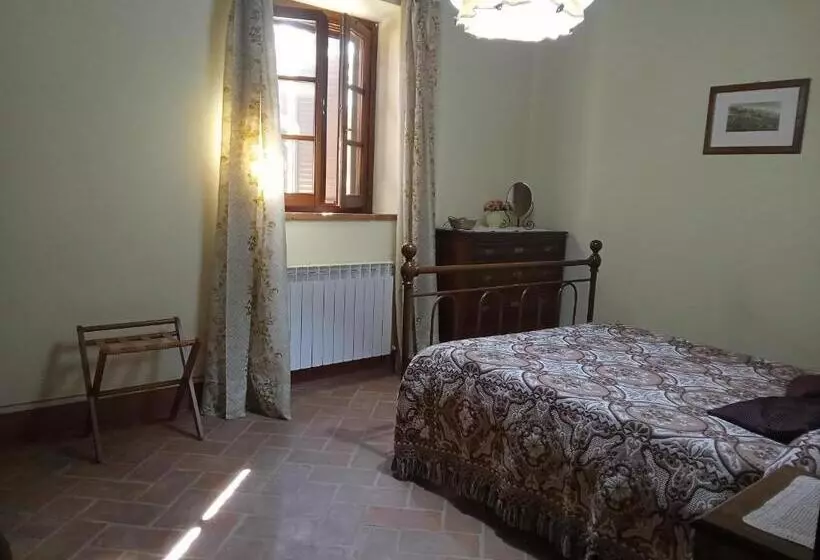 هتل Agriturismo Collesassi