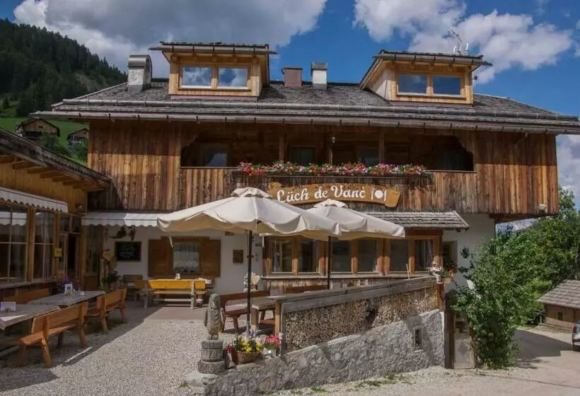 ホテル Agriturismo Lüch De Vanc