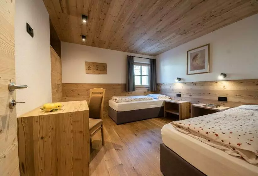 ホテル Agriturismo Lüch De Vanc