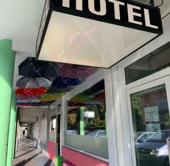 בית מלון כפרי Smart Stay Rooms Feldkirch