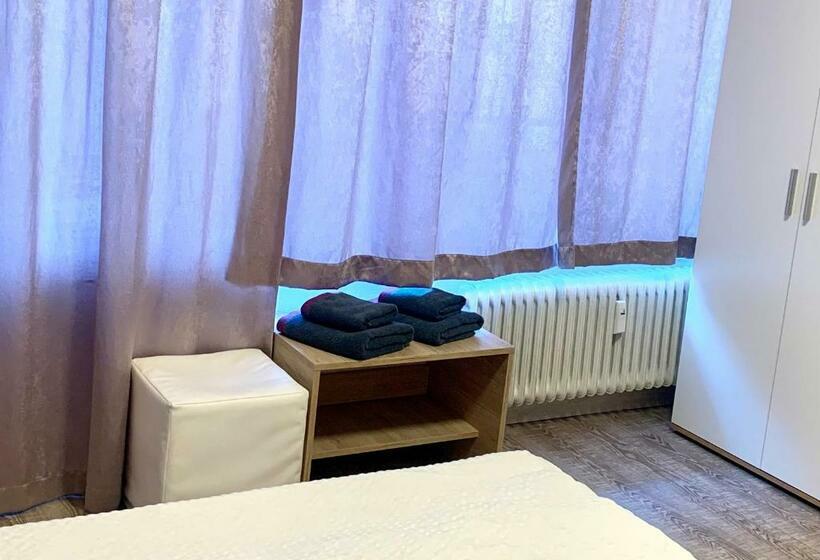 בית מלון כפרי Smart Stay Rooms Feldkirch
