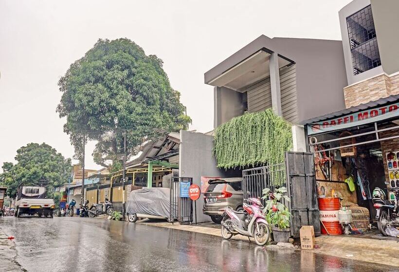 Hotel Oyo 90738 Griya Dara