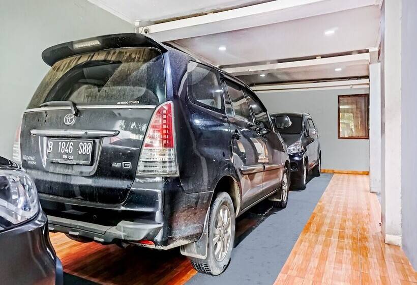 Hotel Oyo 90738 Griya Dara