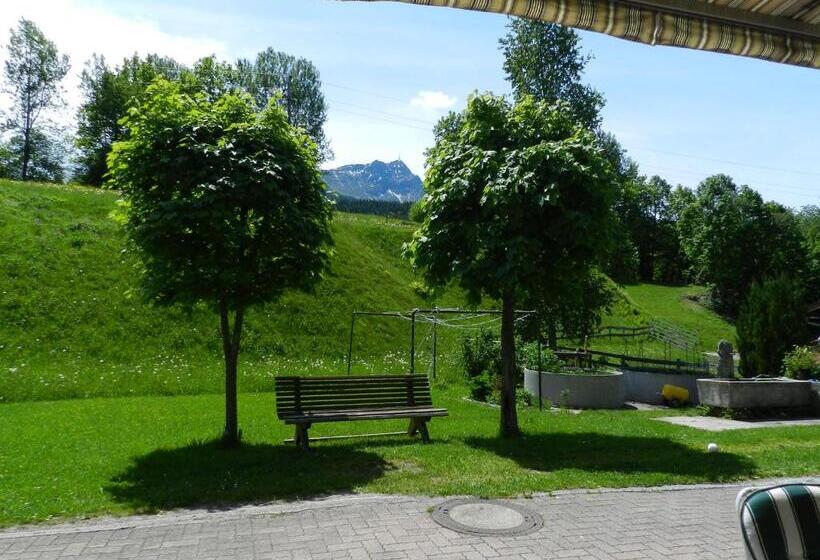 بنسيون Grieswirt