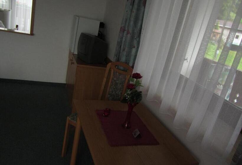 بنسيون Gästehaus Klug