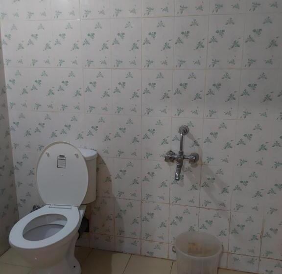 Pansiyon Johnson S Homestay Ecohouseboat