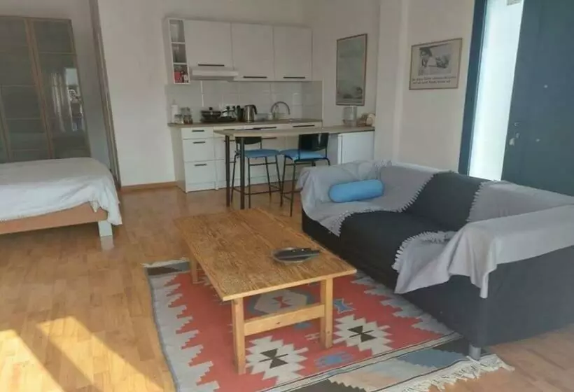 Majatalo Studio Room Ensuite By The Beach, Entire Independent Unit