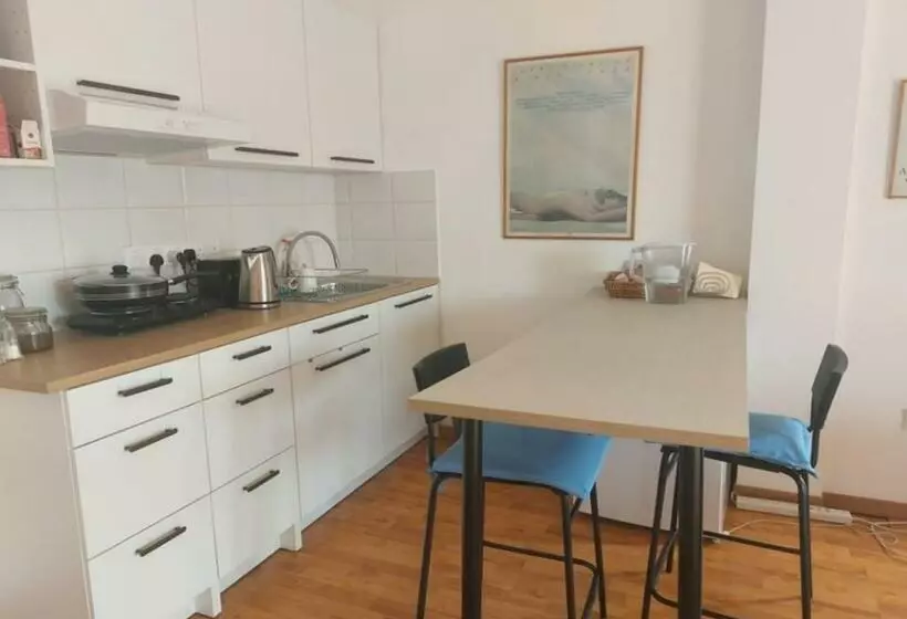 Majatalo Studio Room Ensuite By The Beach, Entire Independent Unit