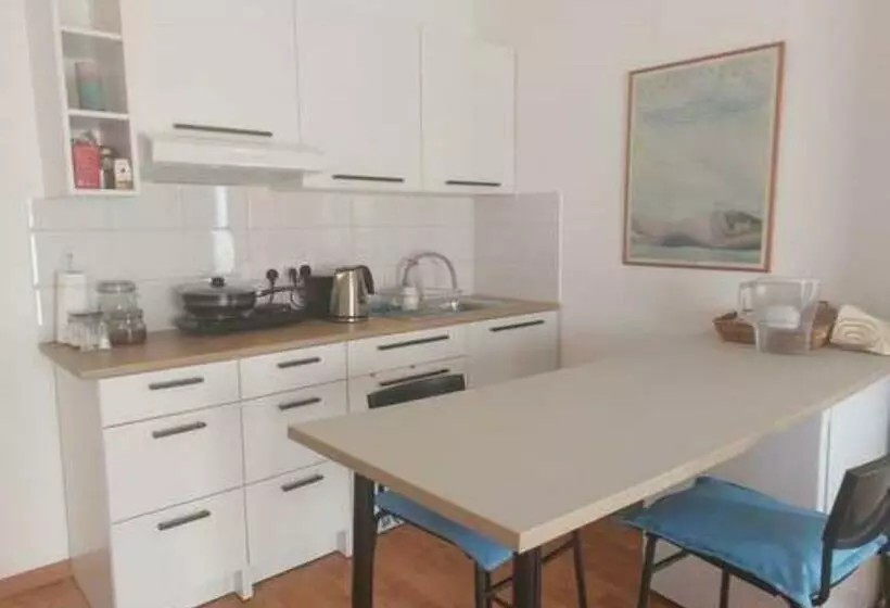 Majatalo Studio Room Ensuite By The Beach, Entire Independent Unit