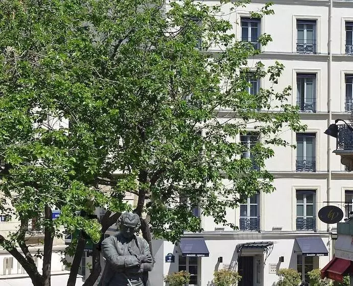 Hotelli Bastille Speria