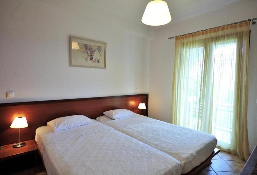 בית מלון כפרי Eye Q Resort Seaview