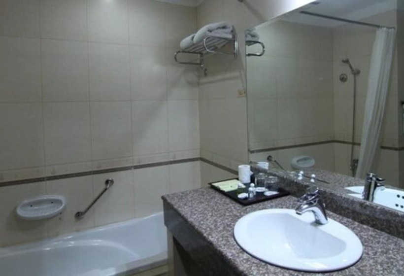 בית מלון כפרי Golden View