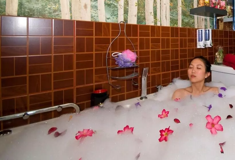 בית מלון כפרי Golden View