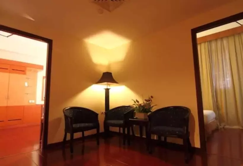 בית מלון כפרי Golden View