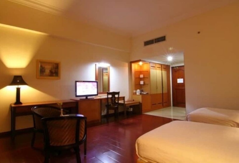 בית מלון כפרי Golden View