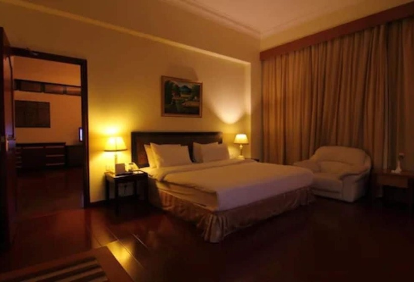 בית מלון כפרי Golden View