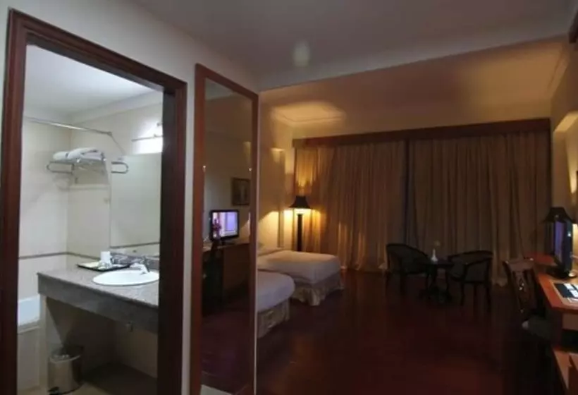 בית מלון כפרי Golden View