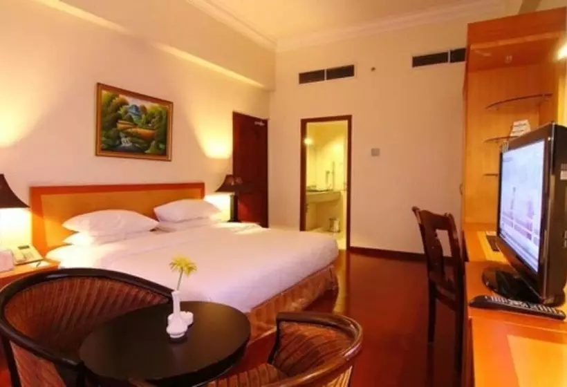 בית מלון כפרי Golden View