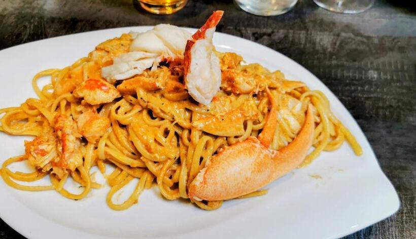 فندق Hôtel Restaurant Le Mulberry Arromanches